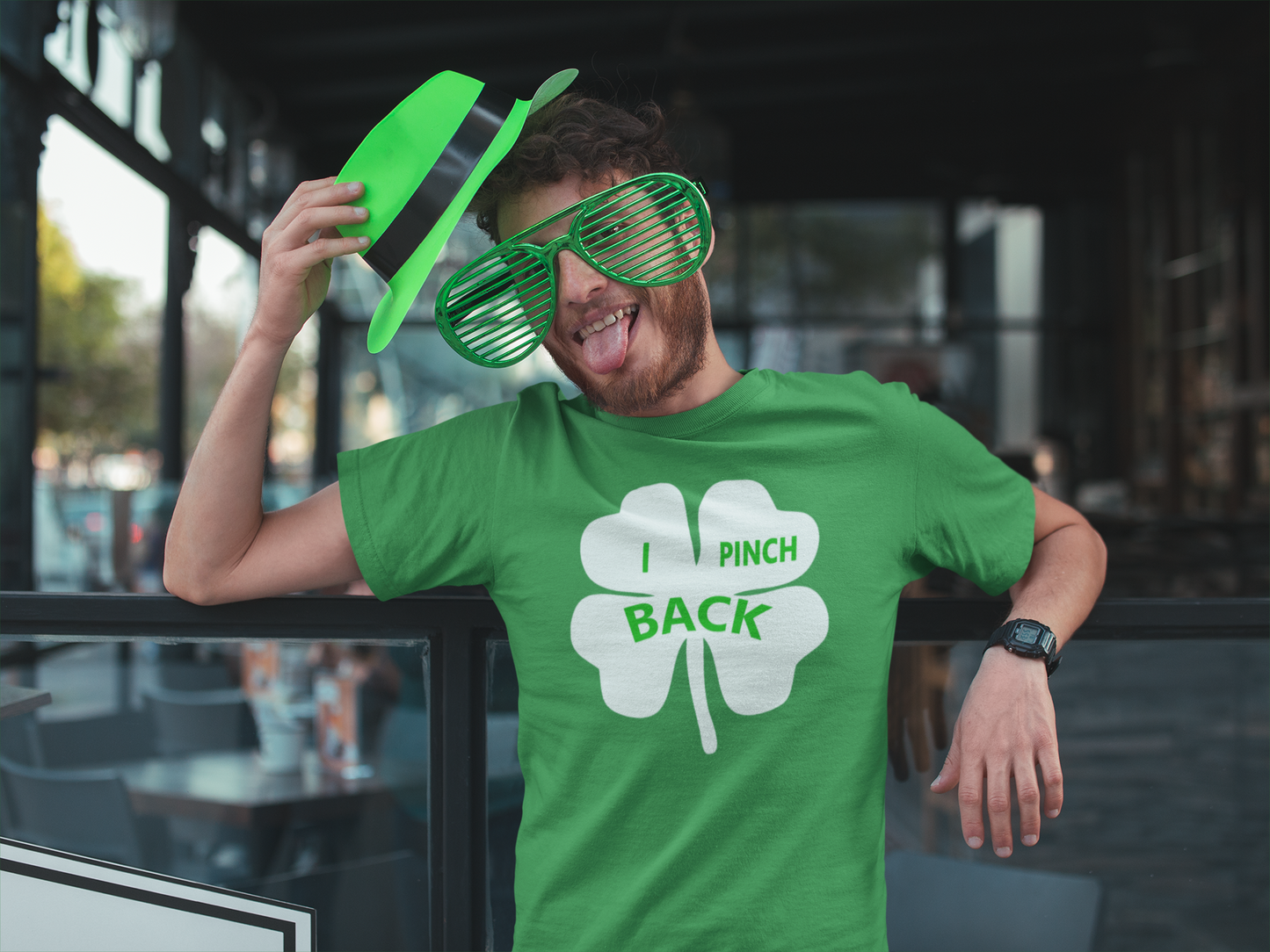T-SHIRT - I PINCH BACK